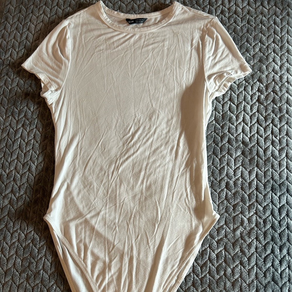 Shein white fitted short sleeve bodysuit